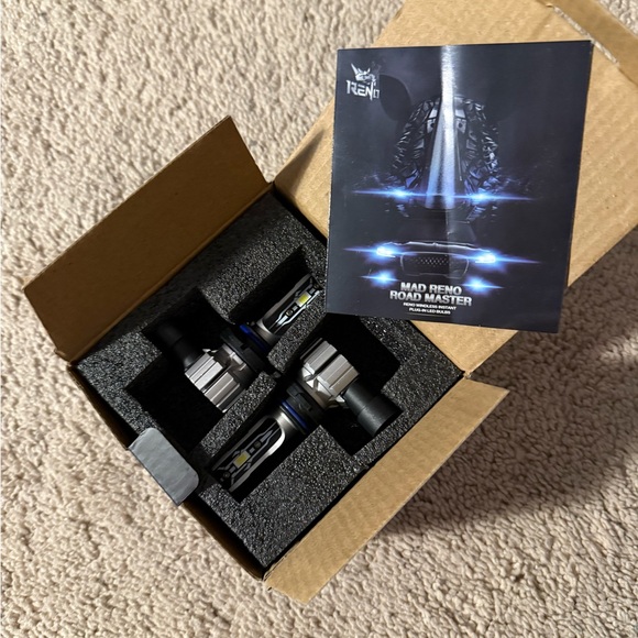 NEW Reno 9012 LED Bulbs - Picture 4 of 6